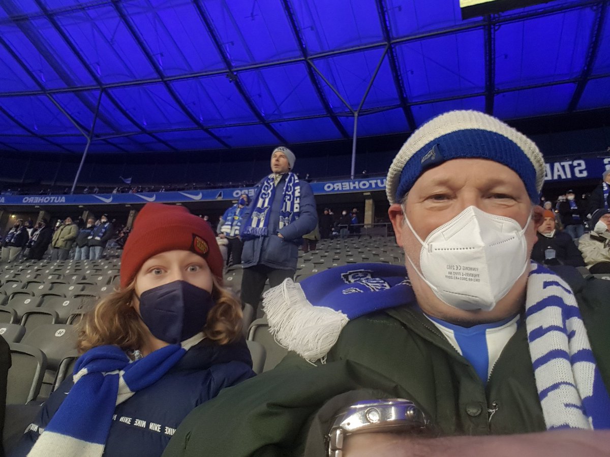 Won the lottery for Hertha v Cologne but no joy so far. Oly with 3000 people in surreal.