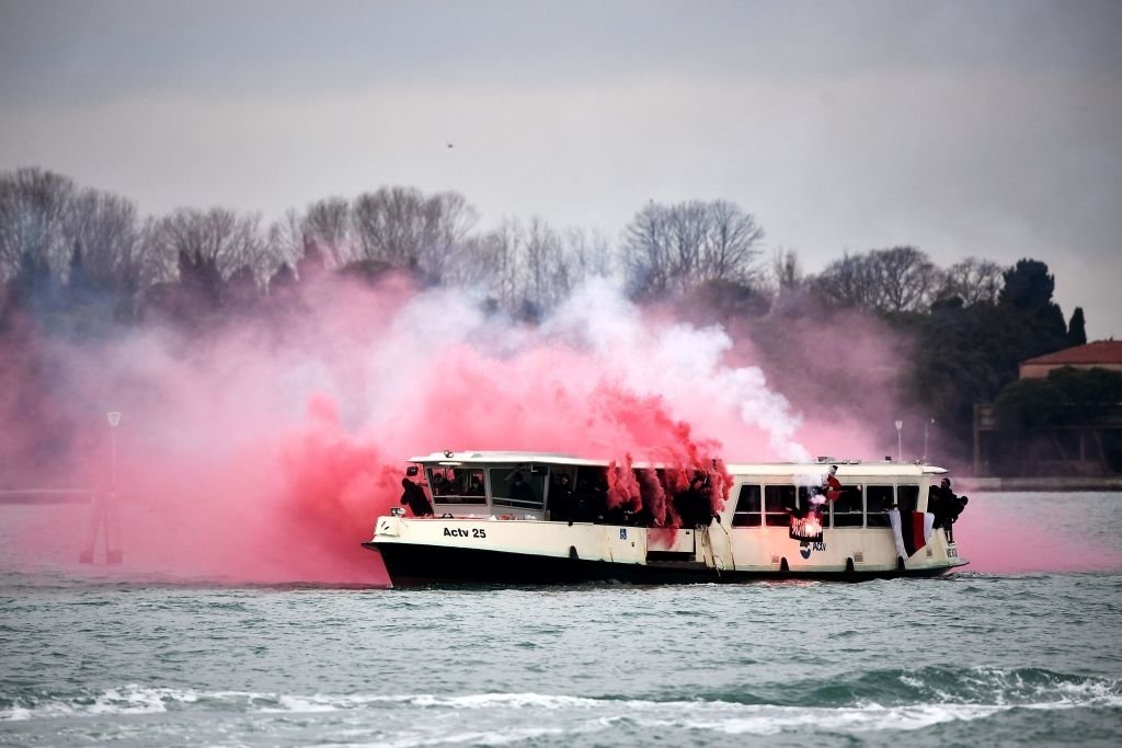 MohanadACM's tweet photo. Forza Milan 🔴⚫ https://t.co/bLQS79ldbv