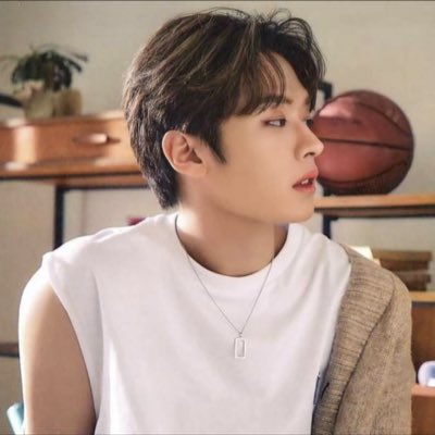leeeminknow's tweet photo. #NewProfilePic https://t.co/3DgY3trTDO