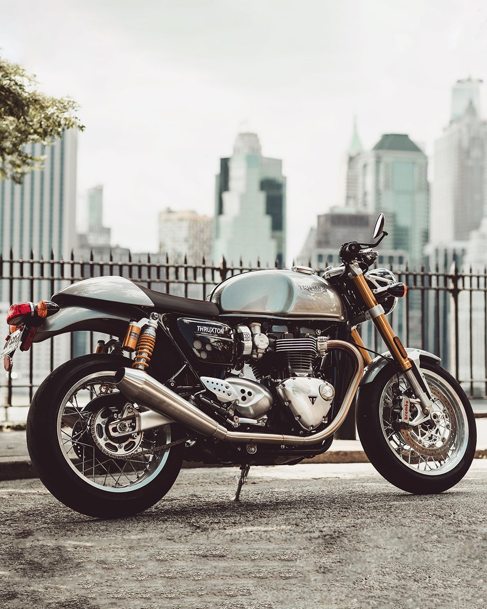 Heritage done right. 

#ForTheRide #OfficialTriumph #Thruxton