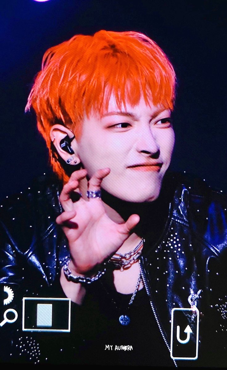 220109
#홍중 #hongjoong #에이티즈 #ATEEZ