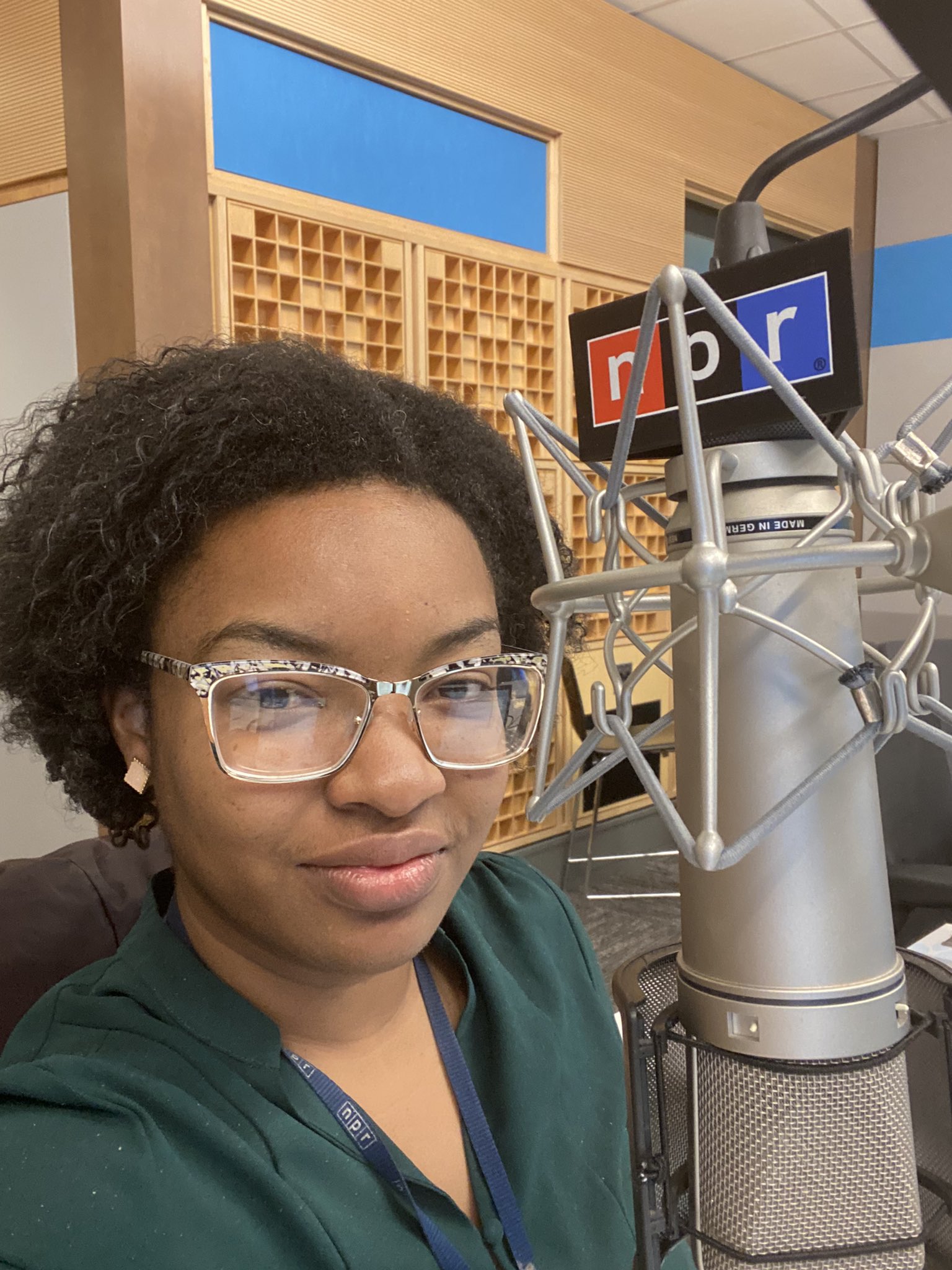 Ayesha Rascoe on Twitter: "I’m back in the host chair for Weekend