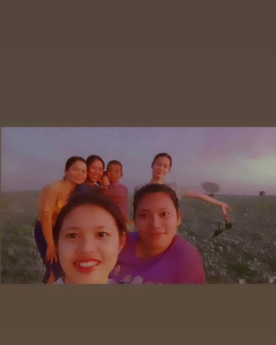 Phyusinthiri's tweet photo. 😻😻🥀 https://t.co/E17onDEyoF
