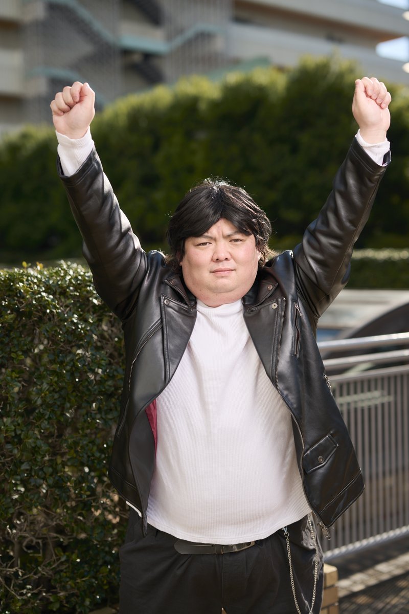 八神隆之 「俺を名乗るなら……せめてダイエットしてからにしろ。」 八神