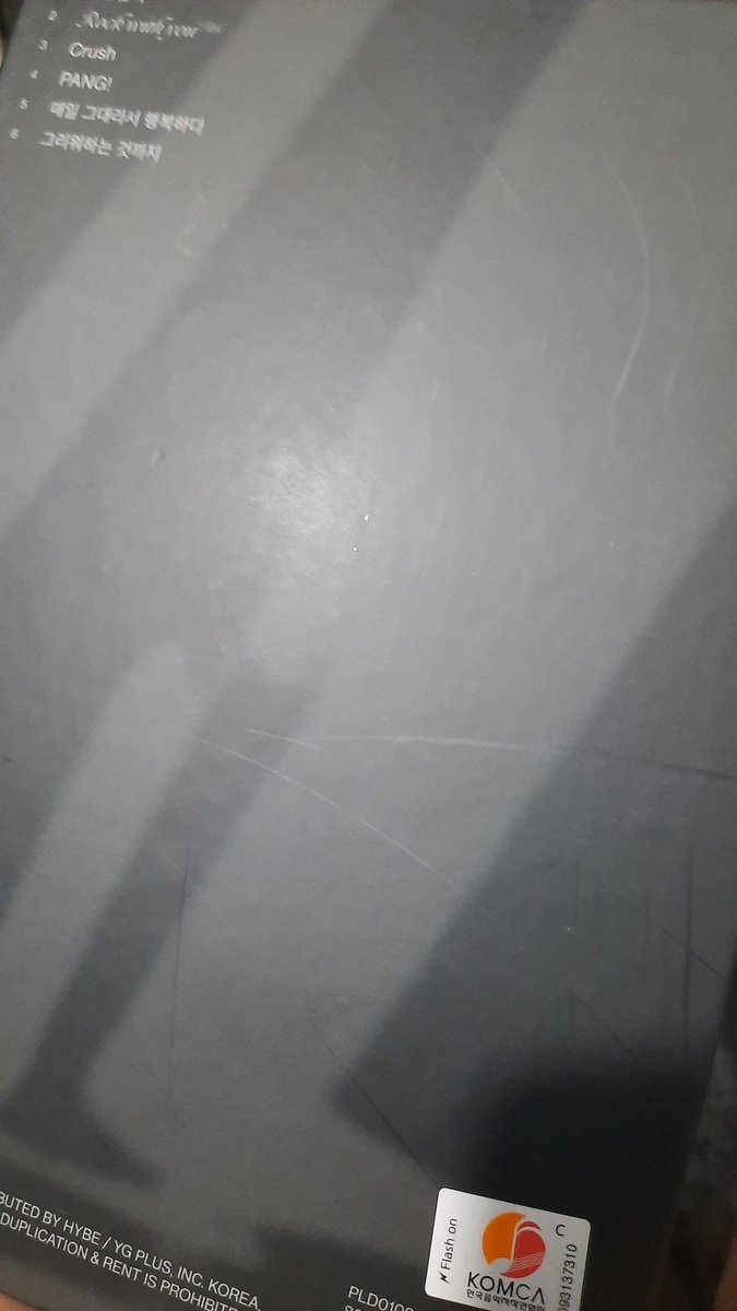 kfunph's tweet photo. Also, Carat Ver has this scratches probably because dahil matte siya. https://t.co/FIosxkyLgL