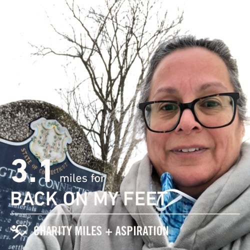 ConnConnection's tweet photo. 3.1 @CharityMiles for @BackOnMyFeet. #HedgehogHustle #FindYourOwnFinishLine [ID: selfie in front of Newington CT blue sign] https://t.co/ZJi70m6QBc