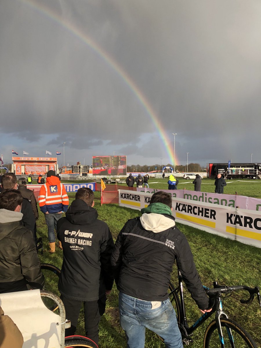 TrijpVan's tweet image. We zijn op het N.K.