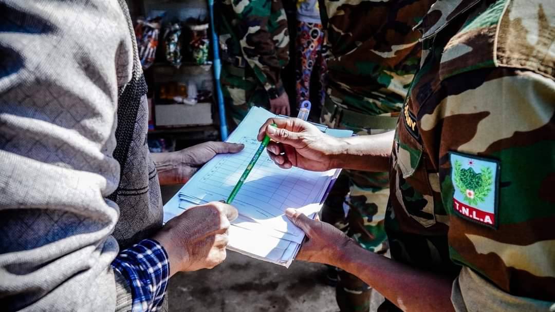 Since 5 months, the TNLA has declared in #KutKhai of Shan North that it will not sell any military-related products or have any military-related shares in any way.
#HelpMyanmarIDPs
#2022Jan9Coup
#WhatsHappeningInMyanmar