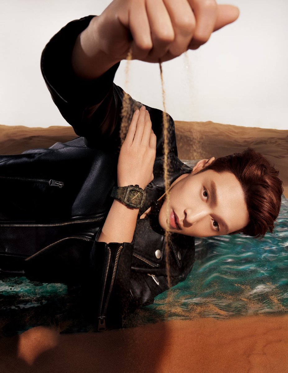 yixing pics tweet media