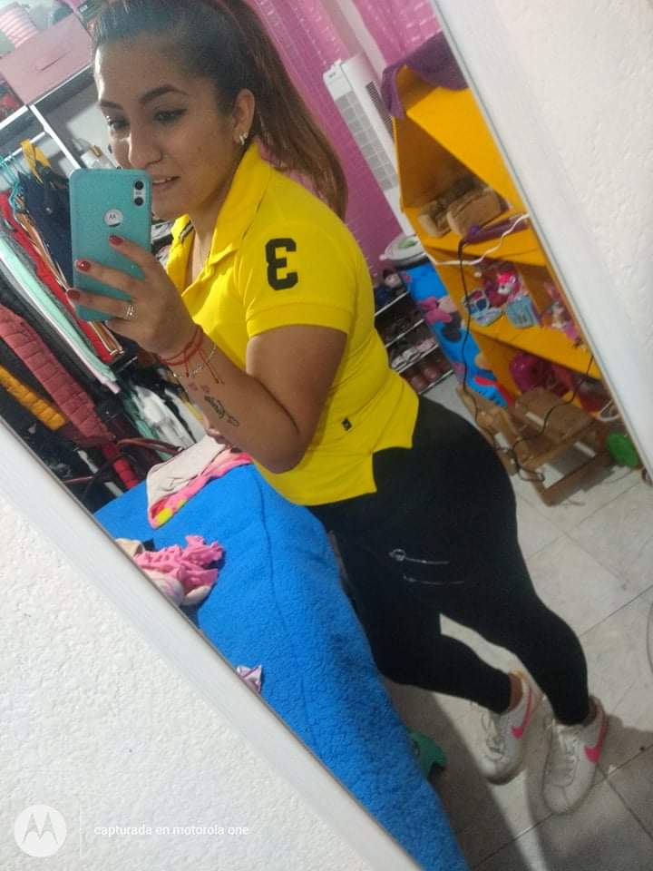 SingleC39107340's tweet photo. Reconocen a esta mami alguien tiene mas fotos de ella?? @BunniesH0t_9791 https://t.co/ON2f644PXw