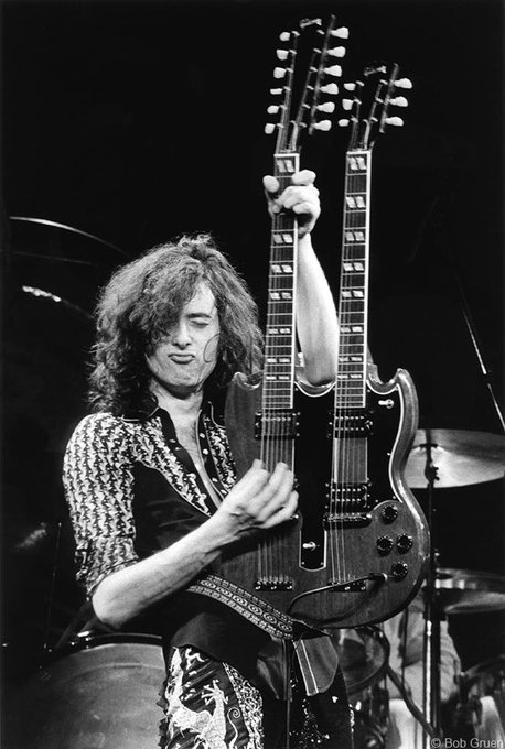 Happy 78th birthday to the legendary Jimmy Page.
Never would have picked up a guitar if not for this guy. 