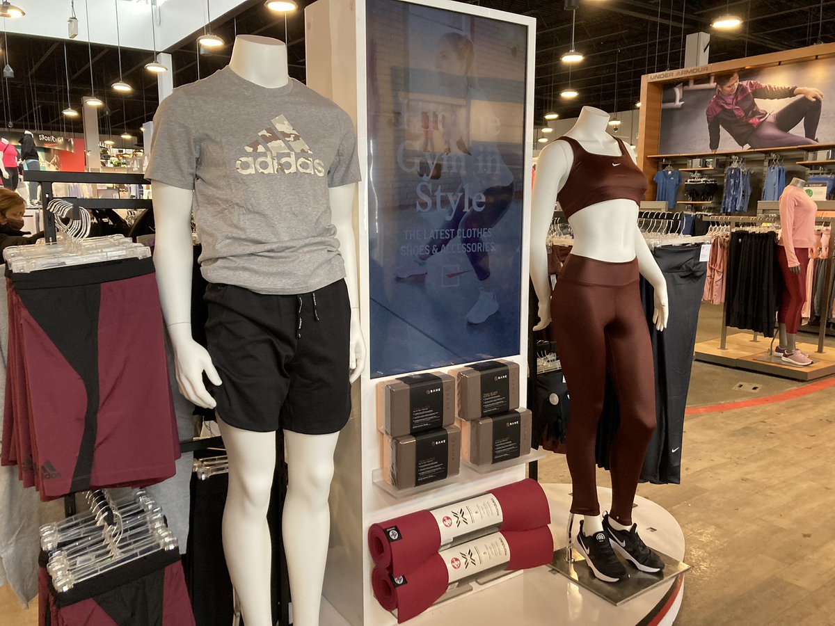 Seriously @SportChek? Is this 2021? Just trying to grab some loose-fitting soccer shorts from my local SC store, had to go mens. Wishing I had the mannequin’s body!!