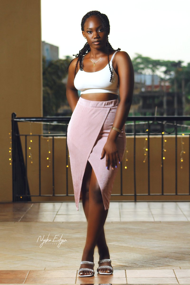 nyekoedgar's tweet photo. It started as a hobby, turned out as a part time hustle while at campus, then to my side hustle and now my main hustle.
Reach me on 0701142030, 0788123083 to book your shoot. https://t.co/DbXZyT6qsG