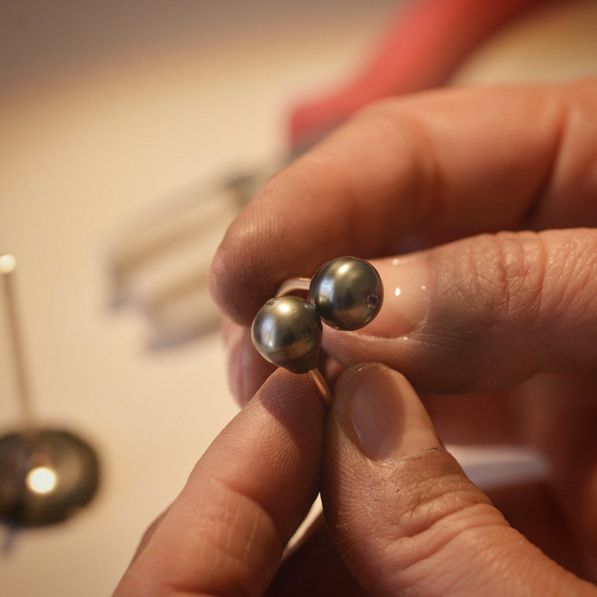 delanacre's tweet photo. ALL OUR PIECES ARE MADE AND INSPIRED BY A MINIMALIST AND POETIC APPROACH.
#jewelrydesigner #jewelryart #Delanacre #bracelet #necklace #earrings #jewelryaddict #rings #jewelrybloggers #jewelrybrand #womenjewelry #jewelry4life #artjewel  #gemstone  #pearl #art #weddinginspiration https://t.co/4Hi69vBy6n