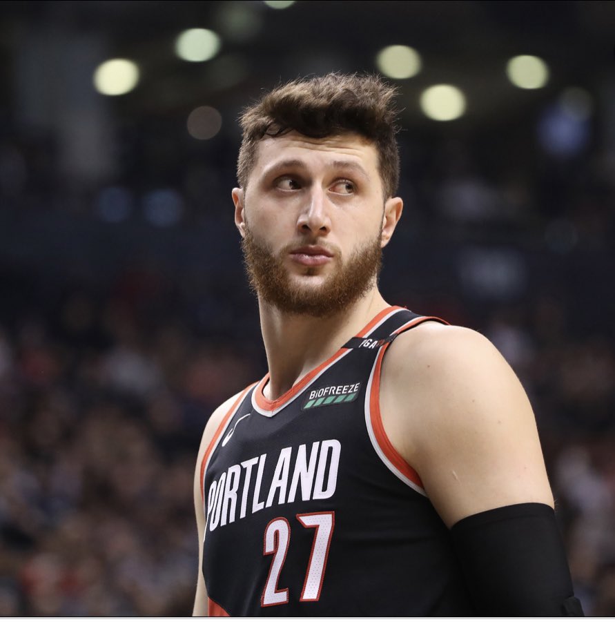 #SGP Jusuf Nurkic o16.5 points + o10.5 Rebs +185

-Hit In last 3/4 games vs Kings scored 20, 28 this season & 14, 17 Rebs 
-Kings rank bottom in points, Rebs, FG%  and rank 23 vs Centers 

Straight bet or take P+R combo at o28.5 to make it safer 

#breaktheboox #gamblingtwitter https://t.co/x6G7flqJud