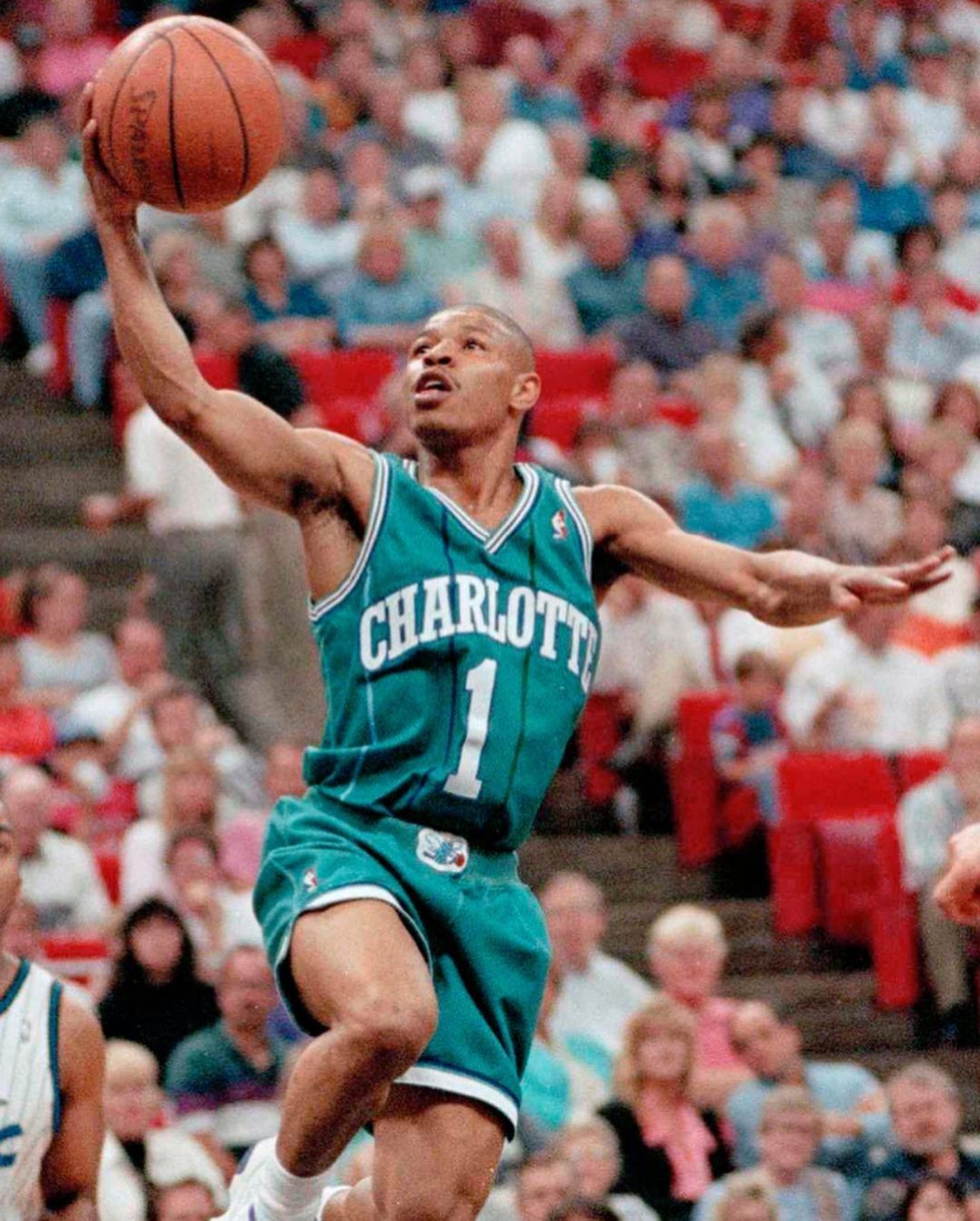 Happy birthday to Muggsy Bogues! 