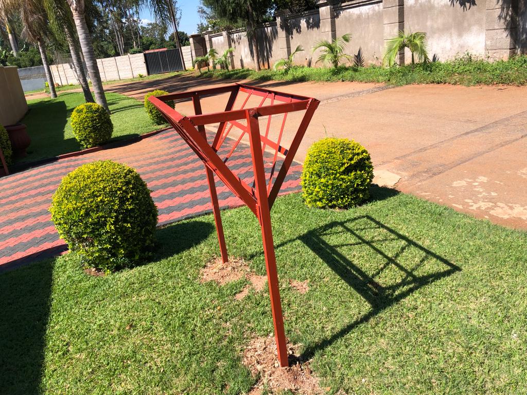 PrudenceGwaza's tweet photo. my man makes braai stands , bin stands , tables and a bunch of other cool stuff.
He can make anything for you according to your taste 😍 
Make sure to follow his Instagram @Mr_ironnwood and please re tweet. 
his next customer might be on your TL https://t.co/nmgaxYEH3B