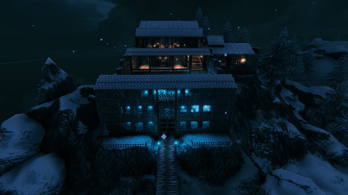 LadyTwoSocks1's tweet photo. I've not been building much in general and feel very intimidated by the lovely #valheim builds out there, like OMG! But I've spent so much time on this build so hey let's go with #BuildforBaldr with my little entry xD No cheats/debugs/mods. Just hours and more hours invested😅 https://t.co/E7RlfexToS