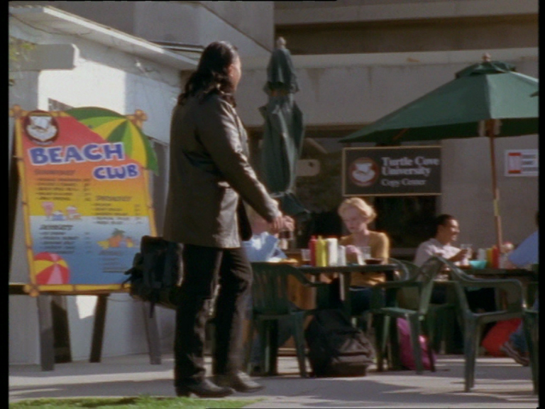 PowerRangersFR's tweet photo. Mon fil rouge "Beach Club" continue...
Je découvre désormais que la pancarte du Beach Club d'Ernie a également été utilisé dans @PowerRangers #ForceAnimale au café de l'université dans les épisodes 12 et 21...
Maintenant j'ai hâte de voir si ça continue dans #ForceCyclone ! https://t.co/8gND3nDfKg