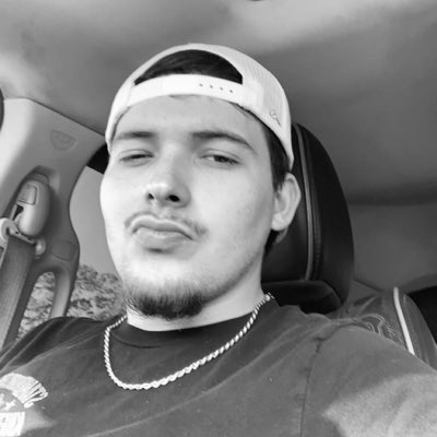 Gage_409's tweet photo. #NewProfilePic https://t.co/JfZGLuNaWo