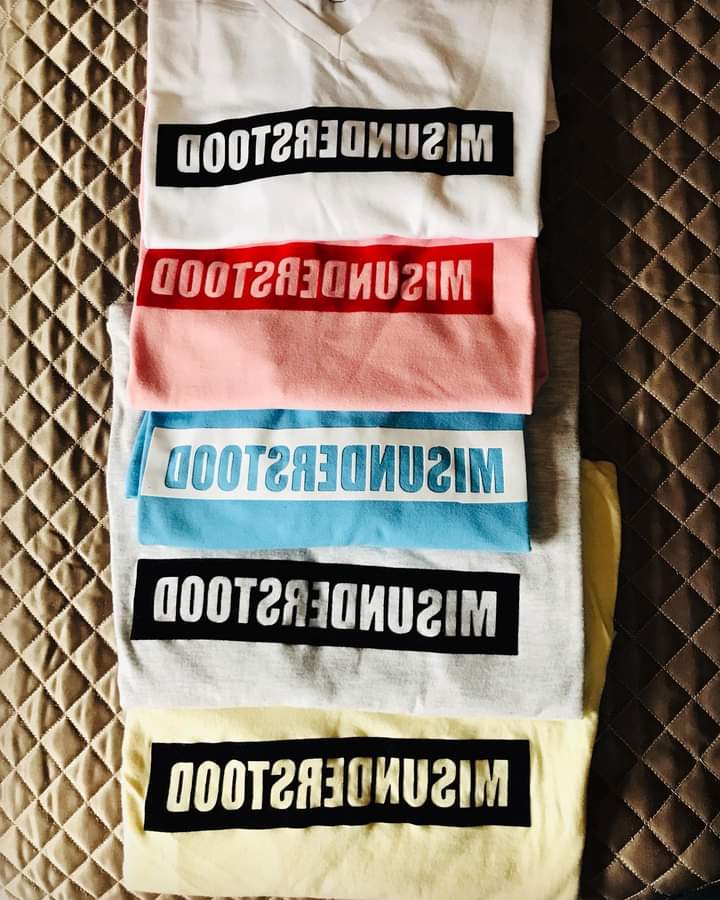 dlhbyn_misunder's tweet photo. Respect your craft and your craft shall give you the respect back๐๐ get yourself this awesome Misunderstood tee for only R220๐ Be Misunderstood #misunderstooddlhbyn #BlackOwnedBusiness #localislekker #localbrandsonly #localzadesign #marketingdigital #proudlysouthafrican https://t.co/8vOOHc2lC5