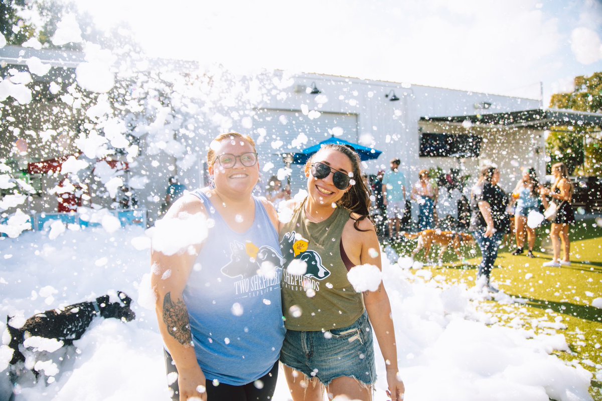 FetchSocial_'s tweet image. Thank you so much to everyone who came out to last weekend's first annual Bark's N Bubbles at @twoshepstaproom . It was such a blast to see the pups having so much fun. We can't wait for the next one 🐶🐶! You can check out all the event photos with the link in our bio.