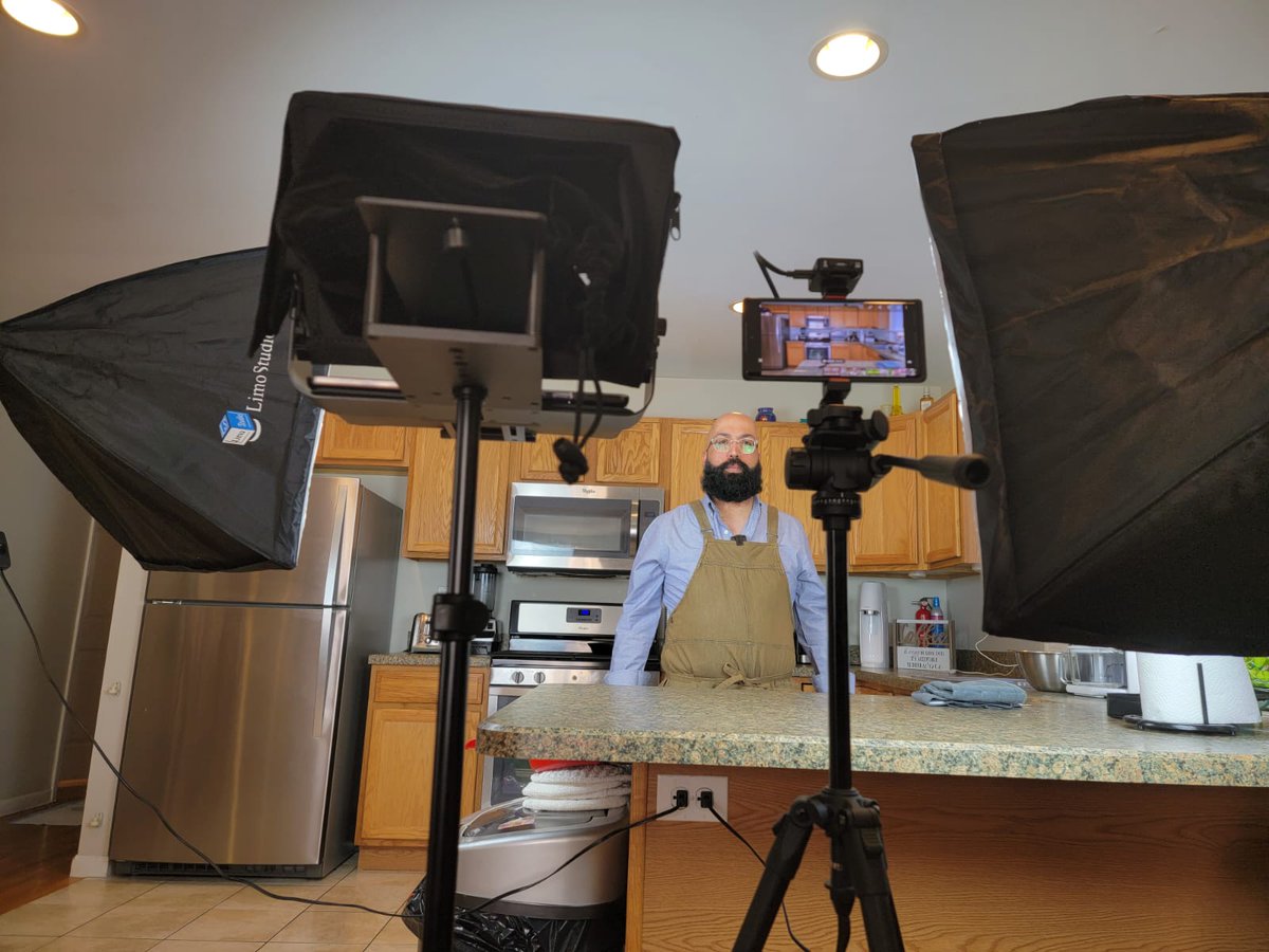 Look out for my 10 part cooking series were I will be making some of my favorite dishes! Behind the scenes!
#letscook #LoveLearn&amp;Cook