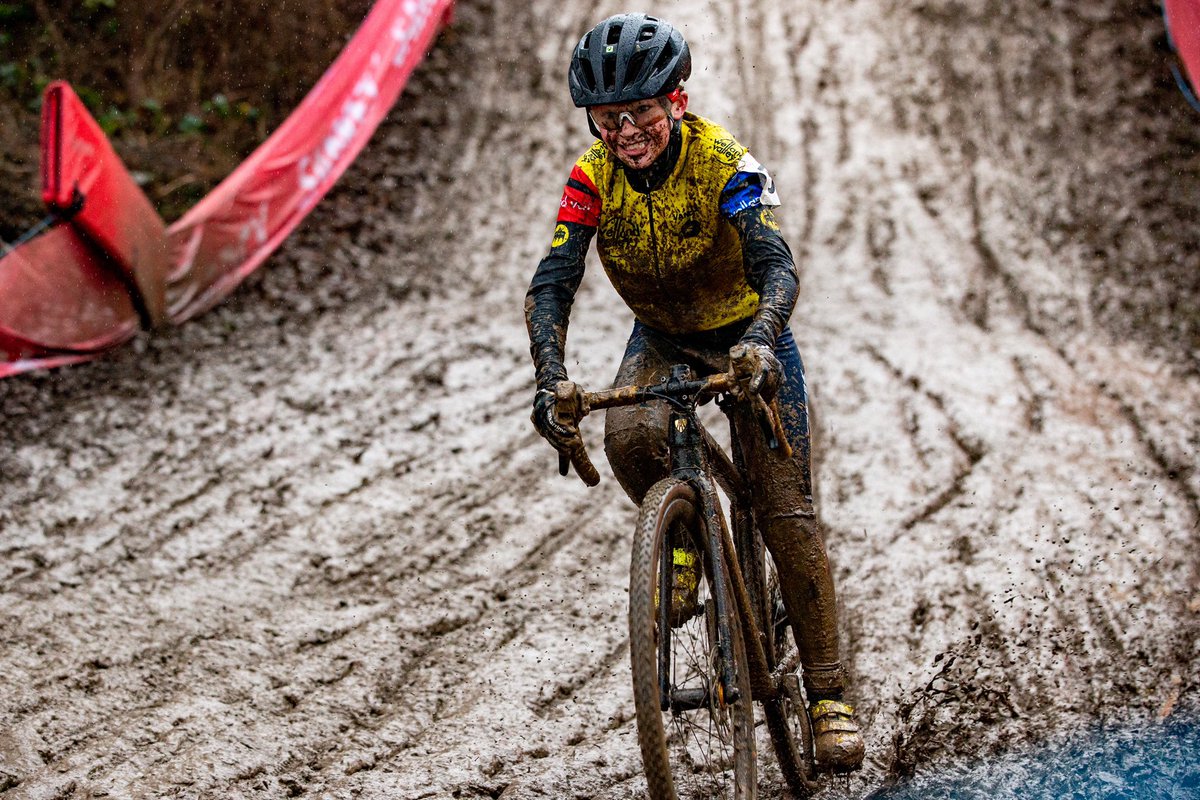 RubyWIsaac's tweet image. This is the exact moment I realised I should have gone to the velodrome. Ruby X   📸 Dave Price Photography