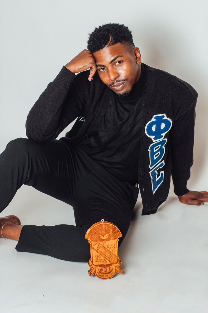 EricDevontae's tweet photo. Happy 108 To The Greatest Fraternity Ever, Phi Beta Sigma Fraternity, Inc. Special shoutouts to my Amazing & Astonishing ΑΑΞ chapter, and much love to my LBs and all the bros 🤘🏾💙✨
•
📸: @thecandidex • @raesrays
•
#TheWorldAccordingToEric💁🏾♂️💙✨ #PhiBetaSigma #ΑΑΞ https://t.co/LmSLNWk9nC