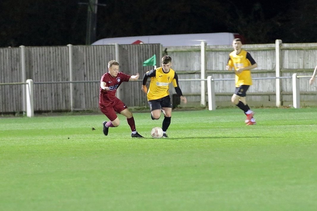 fakenhamtownfc's tweet photo. 👻FRIENDLY WANTED👻

The first team are looking for a friendly on Tuesday night (11/01/22) in preparation for our FA Vase fixture. If you’re available and interested then please DM us or @ac2710. 

@ThurlowNunnL @NorfolkCountyFA @NLBIBLE4 @FootballNorfolk @BBCNorfolk https://t.co/j7SqsIt60N