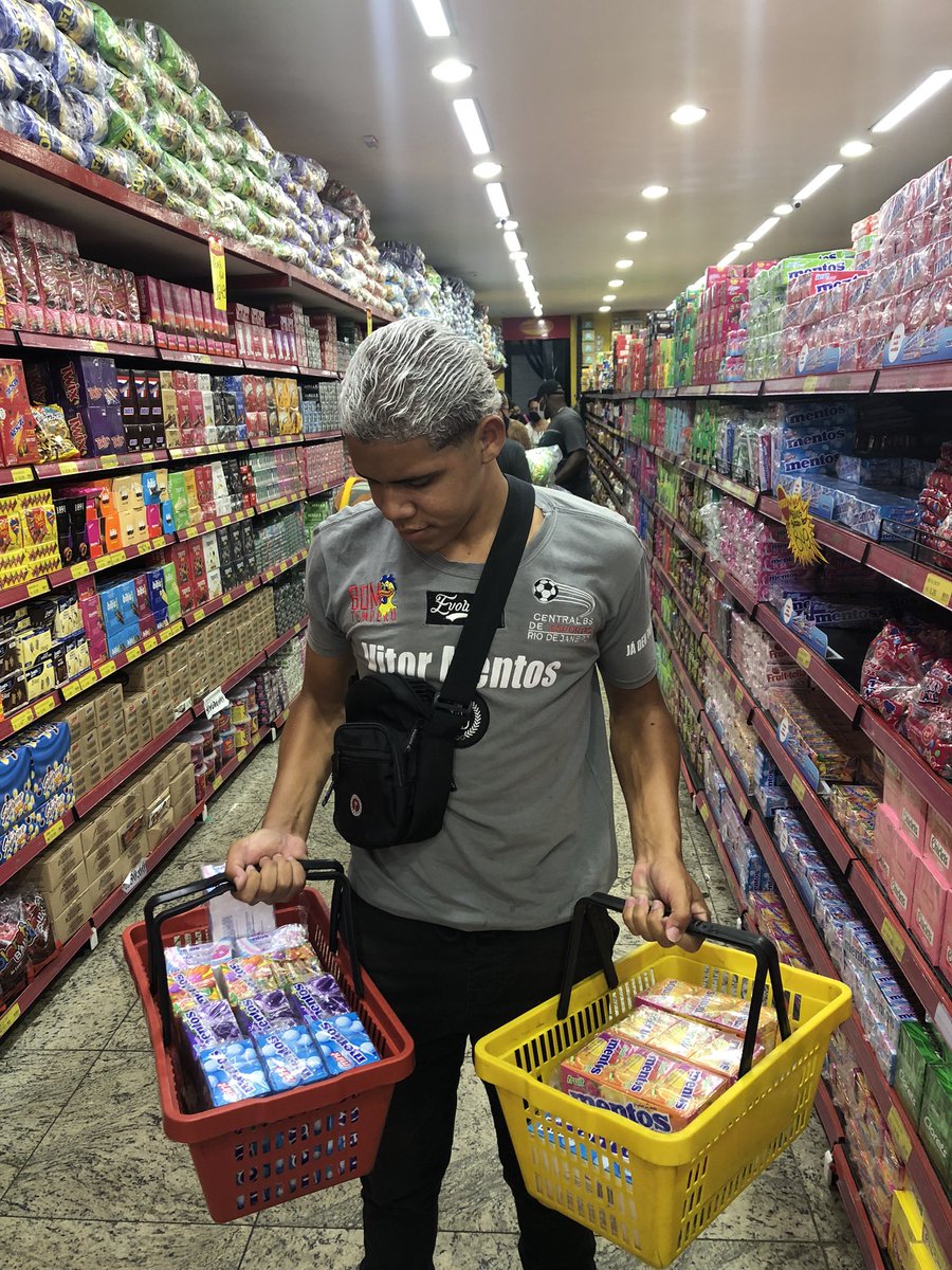 MentosVitor's tweet photo. Seja você o seu próprio fã 🚀🔥 https://t.co/3cXfoLv3Dz