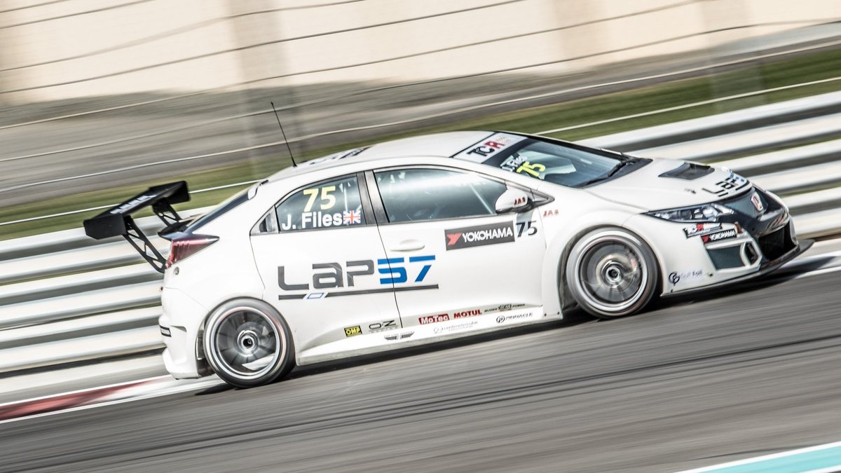 JASMotorsport's tweet image. Happy birthday to former JAS Development Driver, three-time TCR champion and 16-time race winner in Honda Civic Type R TCRs; @JoshFiles  🎁🎂🎉