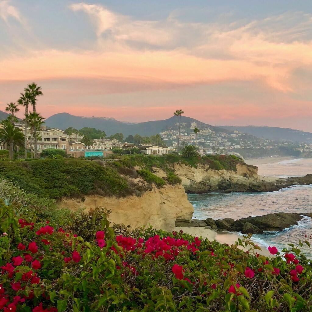 JourneyStephen's tweet photo. We love to explore beaches year-round, like Laguna’s The Cave Beach, now with The Montage overlooking.
#lagunabeachphotographer #theoc #shoreline #socalbeaches #lagunasunset #beachwalk #cavebeach #journeys #montagelagunabeach https://t.co/jYrn7zRk3Z