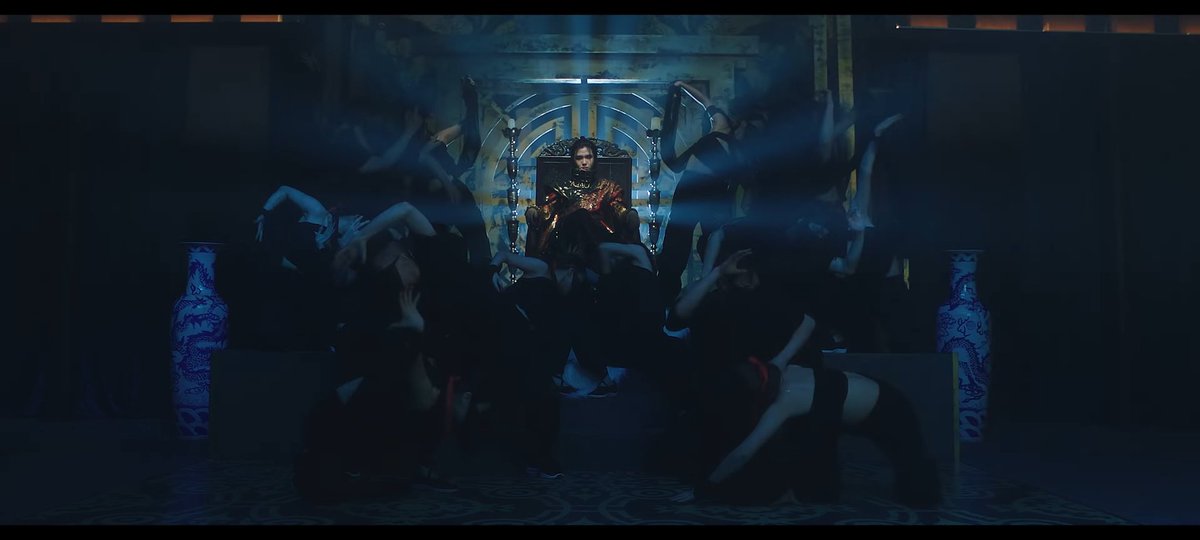 GFKingdom_Ca's tweet photo. [KINGMAKERS 👑]

[OPEN THE GATE]

Kingme how is your karma stream period going? 

The Karma MV is a incredible to see in every second! To prove it I took screens at random moments in Karma MV.

Share yours with us with #MAKERSTREAM 

Continue to stream! 💪🏻💕

[CLOSE THE GATE] https://t.co/8J0ncwrgCo