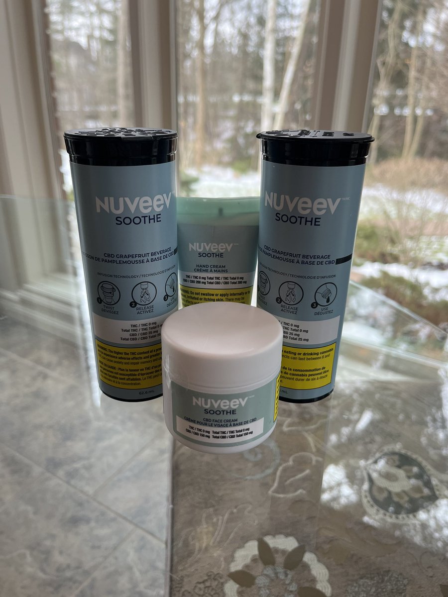 JessMMMoran's tweet photo. A little #SelfCareSunday with @nuveev  #cbd #cbdwellness @knowngroupinc https://t.co/WV6moUVWnT