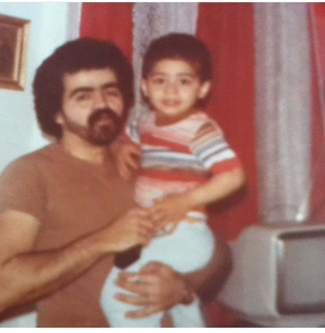 The759face's tweet photo. Good world!!!Good day!!
Can the twitter world tell me based off the (TV in the background what year this was?) I'm thinking "1983" . I'm sure I wasn't 5 yet. https://t.co/RwqlOsPKCK