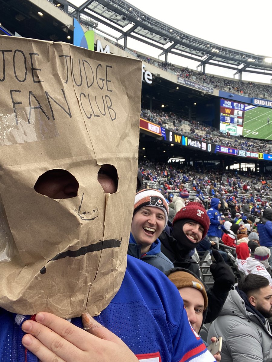 GiantsAngry's tweet image. We in here