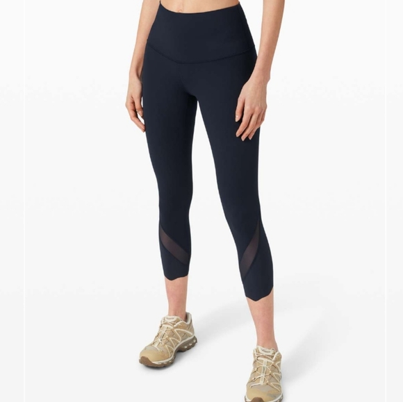 So good I had to share! Check out all the items I'm loving on <a href="/Poshmarkapp/">Poshmark</a> from <a href="/Phluffhead1/">Phluffhead</a> #poshmark #fashion #style #shopmycloset #joesjeans #tommyhilfiger #lululemonathletica: posh.mk/vXzGxpLvGmb