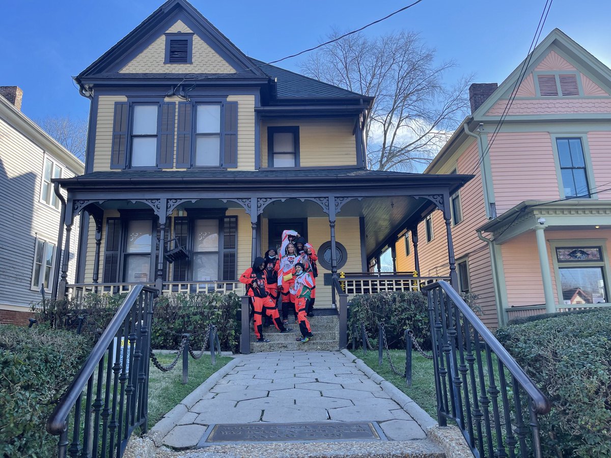 coachjacobs23's tweet photo. Lady Tigers Play in Atlanta this weekend. 
In the she got game tournament. They also visited Dr. Martin Luther King National Park
@Jones_OCPS @JonesHighcom https://t.co/tF6MKpXsZm