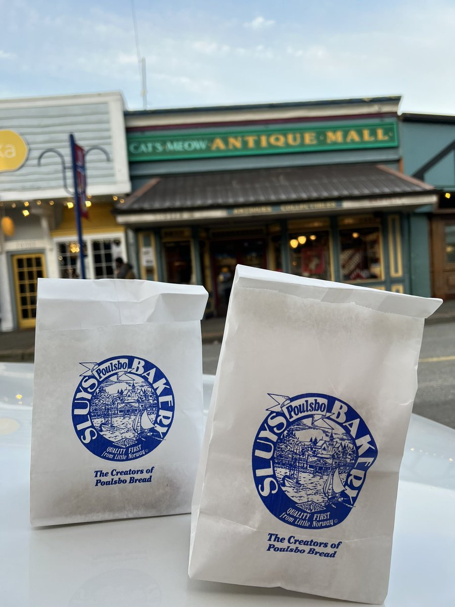 LaurenDonovanTV's tweet photo. Sluys DID NOT disappoint! 

😋 #Poulsbo #Washington #KitsapCo https://t.co/usTWVaGf9V