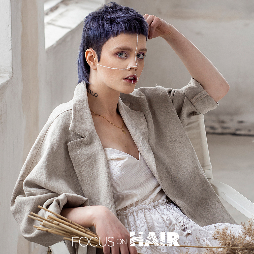 FocusOnHair's tweet photo. Go For Fun Length in Back & Rounded Baby Bangs with this Arch-fringed Mullet #shorthair #edgyshorthair #Shortmullet #archfringe #archedbangs
See the full article and credits: https://t.co/mnWthL0yug https://t.co/j7u3TVq1vv