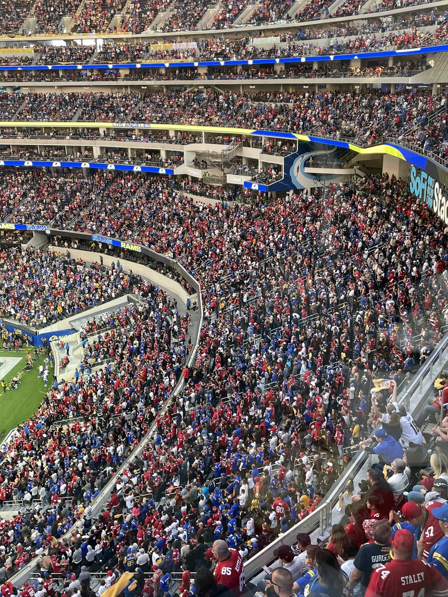 This is how much RED is in SoFi for #49ers