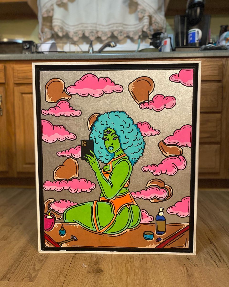 JarranIngram's tweet photo. Alien women wit the glow inna dark frame 🔥 https://t.co/QLRcXPxPrT