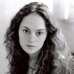 Happy birthday Angela Bettis 