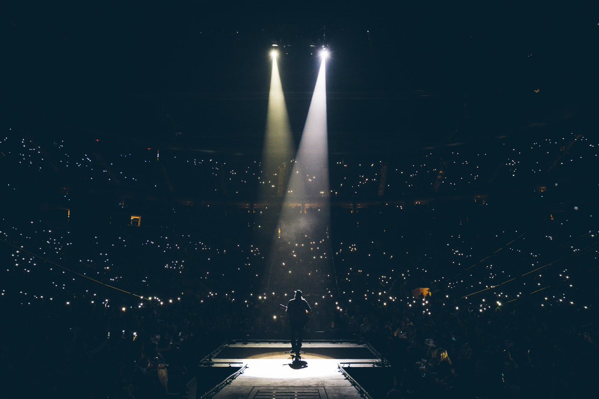 ChaseRiceMusic's tweet photo. HELL of a first weekend out on the @kanebrown Blessed and Free Tour, God I love what I get to do for a livin’, y’all are awesome🤘🏼

📸: @kaisercunningham https://t.co/Q3n1be0n8v