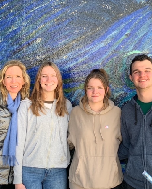 KPowellFYI's tweet photo. Our 2 college kids go back to their campuses today. We went out with a bang: a fabulous Van Gogh Immersive Experience, lunch at a new restaurant, family church together, football watching, manicures, and lots of PB oatmeal choc cookies.
#stickyfaith #growingwith #3BigQuestions https://t.co/hZ5ZIJKLCp
