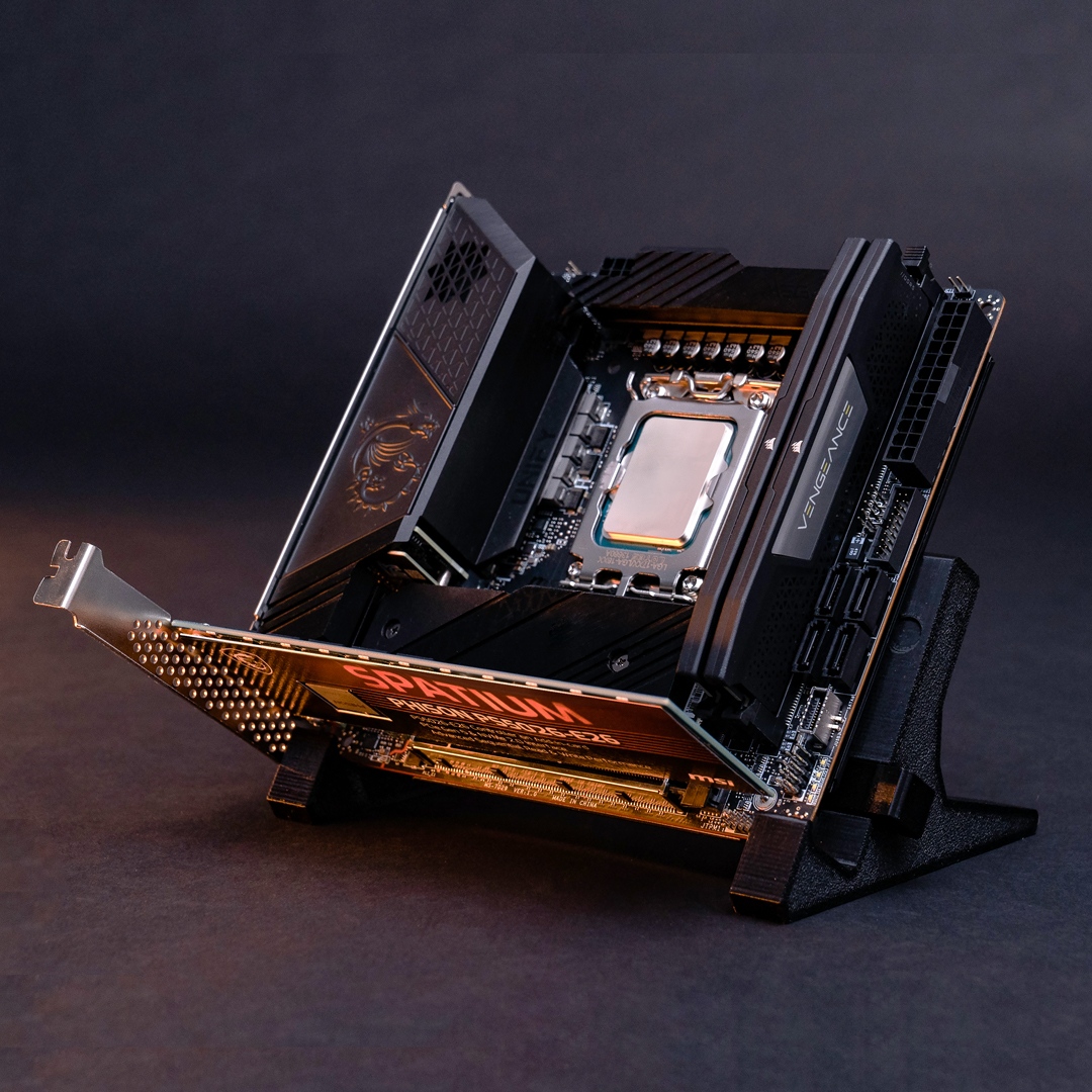 msigaming's tweet photo. Can't wait to meet something new? Check these latest hardware with our MEG Z690I UNIFY at #MSICES2022!
✨SSD: #Phison PS5026-E26, which is Phison’s first PCIe Gen5 SSD #MSIXPHISONGEN5
✨Memory: @CORSAIR Vengeance DDR5 32GB*2 https://t.co/nh7Llnr6lX