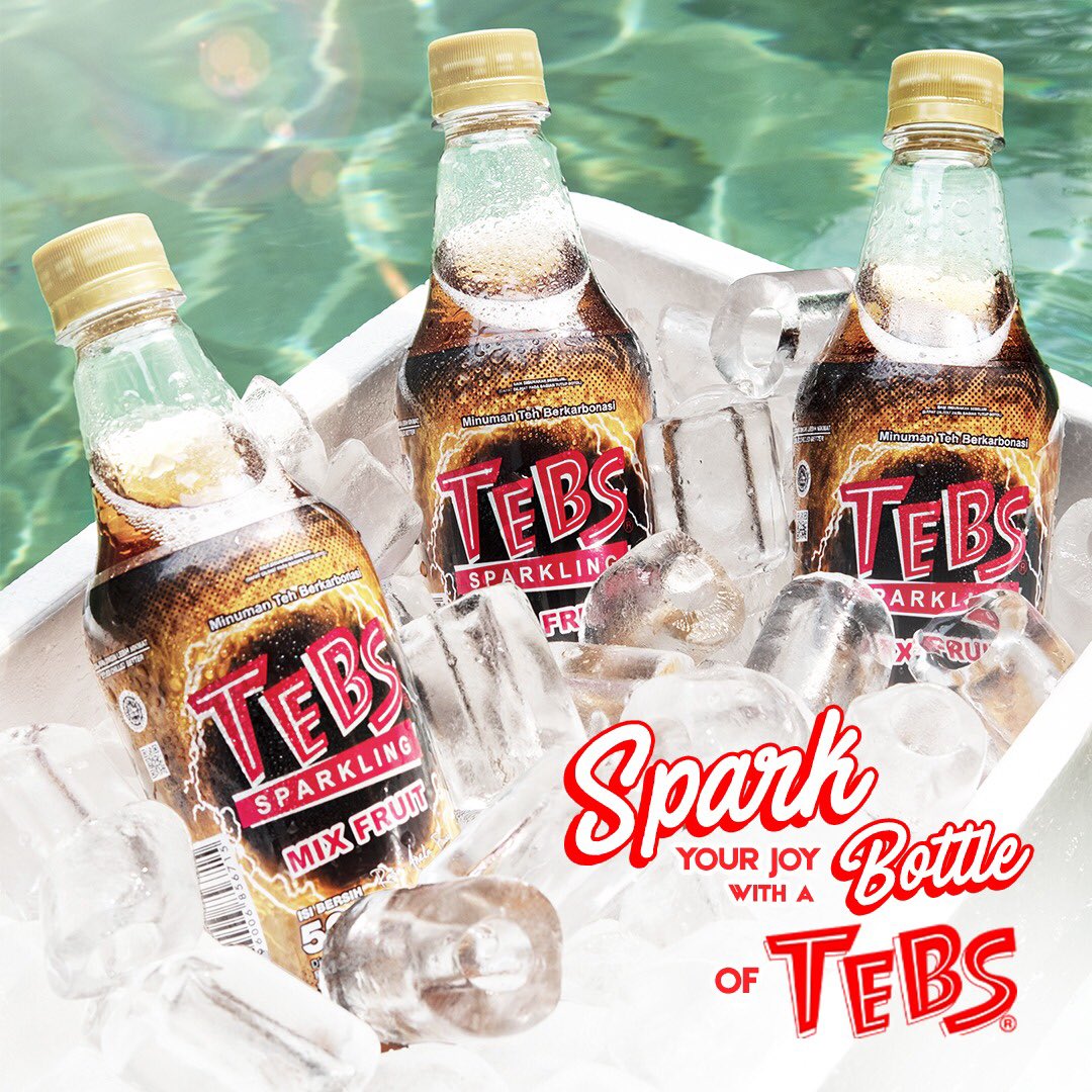 tebssodaID's tweet photo. Selamat hari Senin Tebsholic, yuk isi semangat kalian di hari Senin ini dengan kesegaran dari botol Tebs yang bakal bikin lo happy jalani hari. #tebs #sparkling #bebravetosparkle #ilovemonday https://t.co/obBNELqU2W