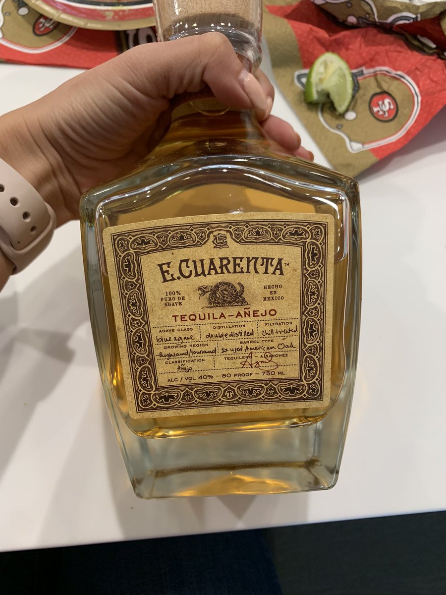 jenabird510's tweet photo. Honestly things started looking up once we opened up the E-40 🙌 #BangBangNinerGang @E40 ❤️💛 https://t.co/dW3ywB7WvK