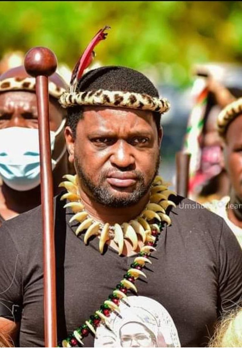 ZuluSweG's tweet photo. ZULU vs ZULU:

Umbango wesihlalo sokubusa isizwe sikaZulu into endala esizweni samaZulu but always iMbumbe okumele ibuse kugcina yona kugcina kubusa yona so ke in our generation the rival is between abaNtwana uMisuzulu noSimakade and this case is not gonna go to. . . https://t.co/9LjqOyfY7e